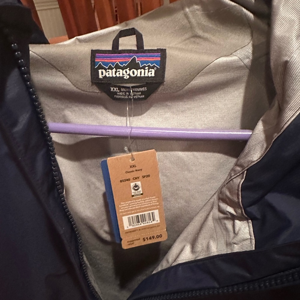 NWT’s Patagonia Mens Torrentshell 3L Classic Navy Jacket XXL - Picture 5 of 5